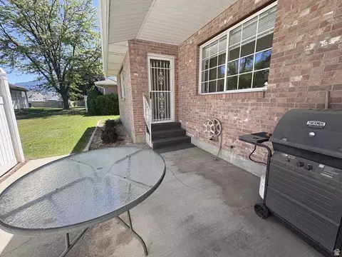 Exterior - 486 W 120 N, Orem, UT 84057 photo 5 of 6