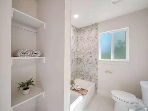 Bath - 4600 S Creekview Dr, Murray, UT 84107 photo 2 of 4