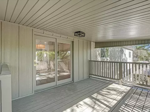 Exterior - 4600 S Creekview Dr, Murray, UT 84107 photo 3 of 8