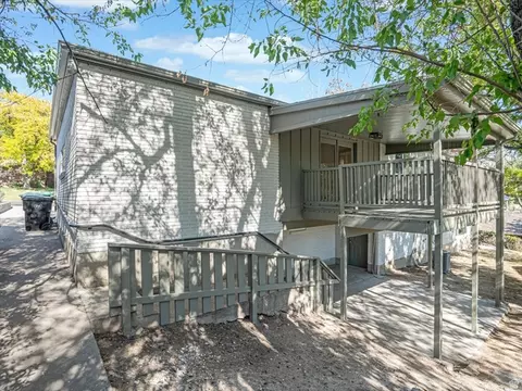 Exterior - 4600 S Creekview Dr, Murray, UT 84107 photo 6 of 8