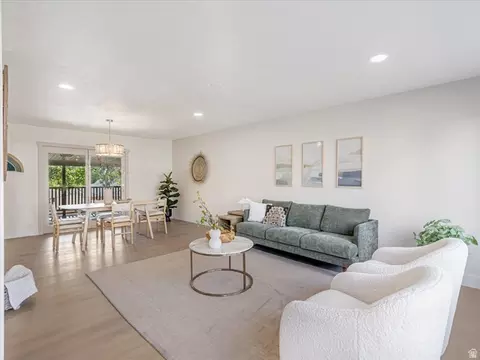 Living - 4600 S Creekview Dr, Murray, UT 84107 photo 1 of 5