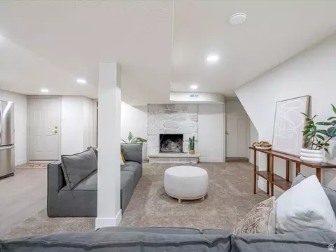Living - 4600 S Creekview Dr, Murray, UT 84107 photo 5 of 5