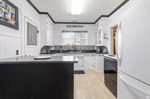 Kitchen - 286 N State St E, Fairview, UT 84629 photo 1 of 3