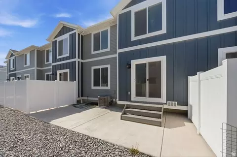 Exterior - 1795 E Fall St, Eagle Mountain, UT 84005 photo 4 of 9