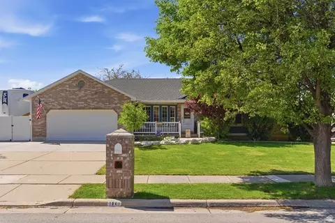 1843 W 350 N, West Point, UT 84015