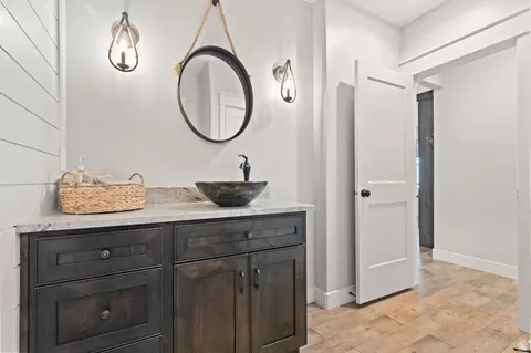 Bath - 381 E 1260 S, Salem, UT 84653 photo 4 of 4