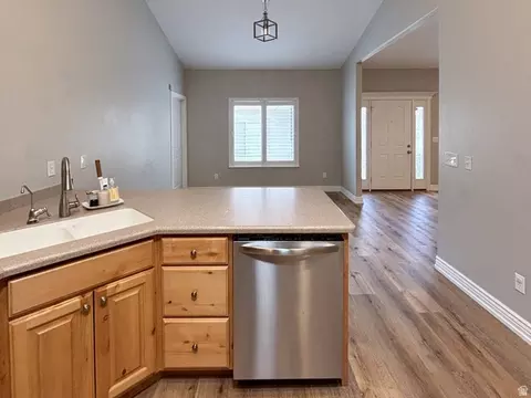 Kitchen - 928 W 20 N, Orem, UT 84057 photo 4 of 4