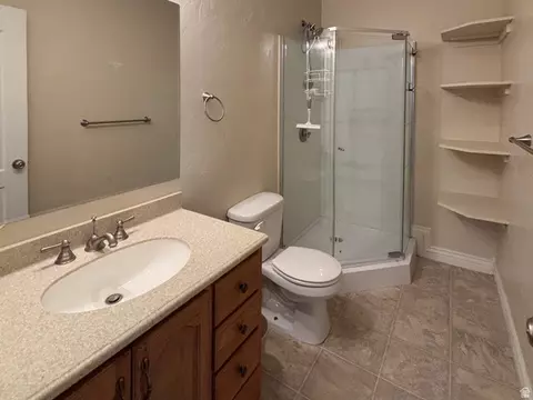 Bath - 928 W 20 N, Orem, UT 84057 photo 4 of 4