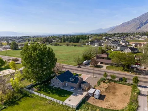 View/Area - 1285 W Maple St, Mapleton, UT 84664 photo 2 of 4