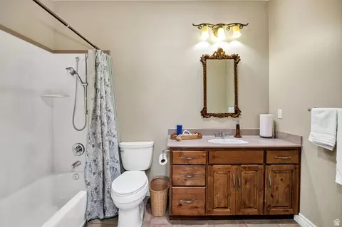 Bath - 2143 N 950 E, North Logan, UT 84341 photo 1 of 5