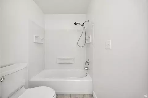 Bath - 2143 N 950 E, North Logan, UT 84341 photo 5 of 5