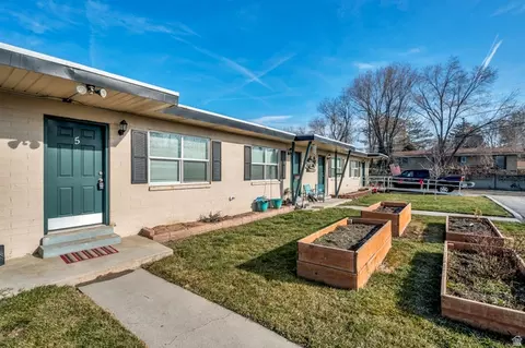 850 N Redwood Rd #5-8, Salt Lake City, UT 84116