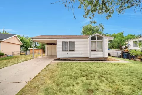 9468 S Turnpike Ln W, Sandy, UT 84070