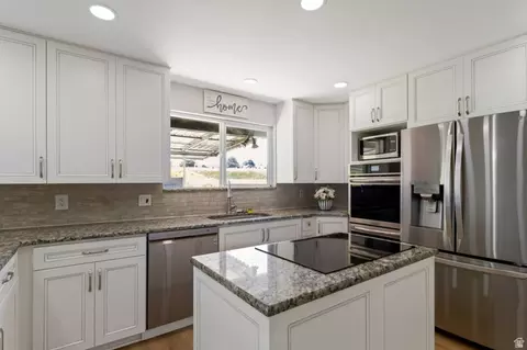 Kitchen - 5188 S 300 East St E, Ogden, UT 84405 photo 3 of 4
