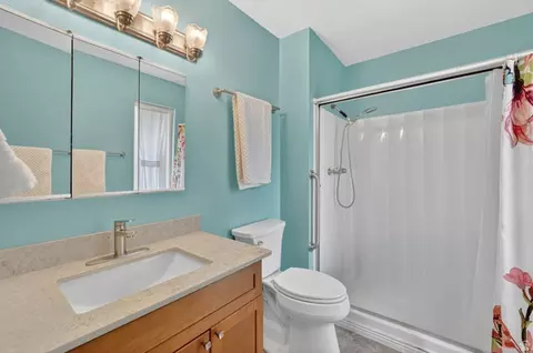 Bath - 1788 E Tramway Dr, Sandy, UT 84092 photo 1 of 2