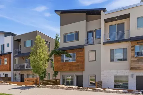 506 W 2200 N, Layton, UT 84041