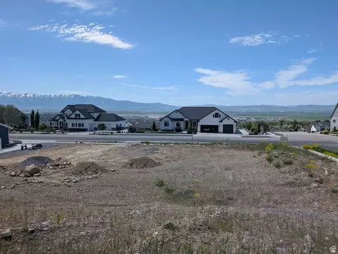 16 S 1000 E #101, Hyde Park, UT 84318 photo 5