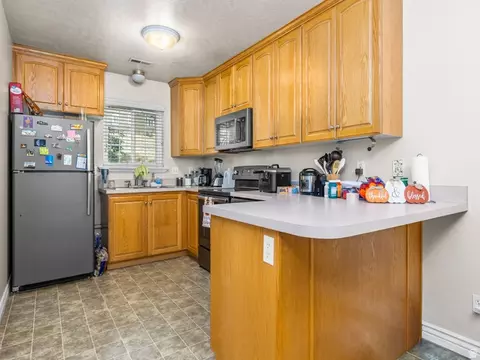 Kitchen - 418 N 1080 W, Orem, UT 84057 photo 1 of 2