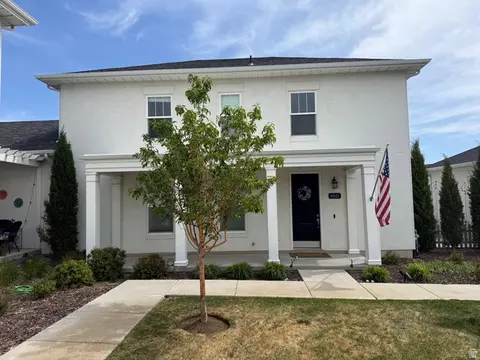 10621 S Lamond Dr, South Jordan, UT 84009