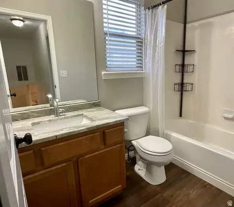 Bath - 4588 Evans Dr S, Eagle Mountain, UT 84005 photo 3 of 3
