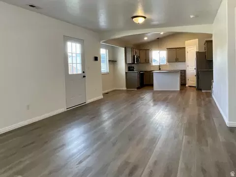 Living - 4588 Evans Dr S, Eagle Mountain, UT 84005 photo 5 of 5