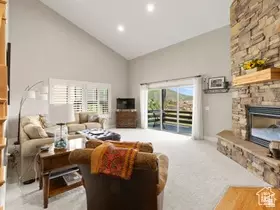 Living - 514 N Olympic Way, Midway, UT 84049 photo 1 of 2