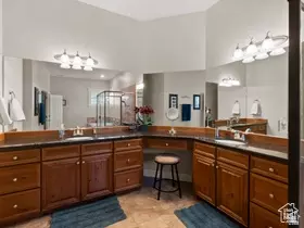 Bath - 514 N Olympic Way, Midway, UT 84049 photo 1 of 4
