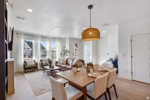 6957 W Gravel Cross Way S #314, West Jordan, UT 84081