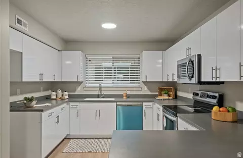 Kitchen - 1140 W 950 N #B102, Orem, UT 84057 photo 1 of 2