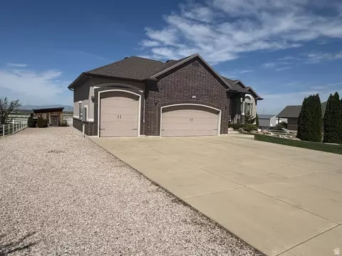 Exterior - 7456 S 950 W, Willard, UT 84340 photo 26 of 30