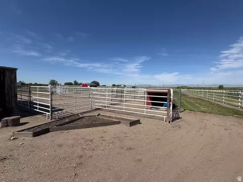 Exterior - 7456 S 950 W, Willard, UT 84340 photo 15 of 30
