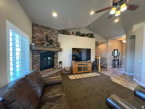 Living - 7456 S 950 W, Willard, UT 84340 photo 2 of 4