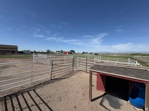 Exterior - 7456 S 950 W, Willard, UT 84340 photo 16 of 30