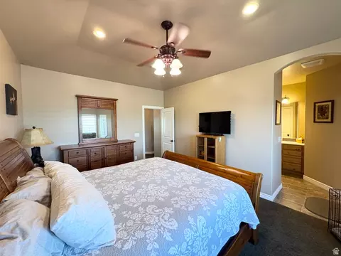 Bedroom - 7456 S 950 W, Willard, UT 84340 photo 3 of 5