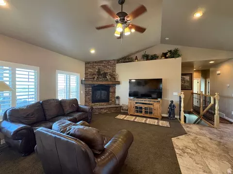 Living - 7456 S 950 W, Willard, UT 84340 photo 3 of 4