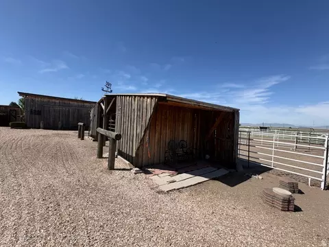 Exterior - 7456 S 950 W, Willard, UT 84340 photo 14 of 30