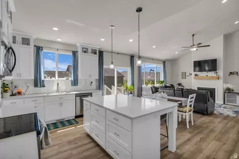 Kitchen - 1292 S 500 E, Payson, UT 84651 photo 3 of 3