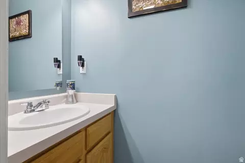 Bath - 740 E Baker Dr, Midvale, UT 84047 photo 1 of 3