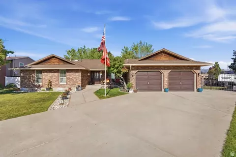 2045 W 5025 S, Roy, UT 84067