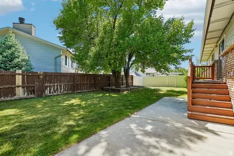 Exterior - 854 E 1030 N, Orem, UT 84097 photo 3 of 6