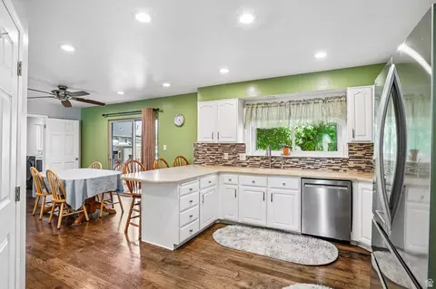 Kitchen - 854 E 1030 N, Orem, UT 84097 photo 1 of 4