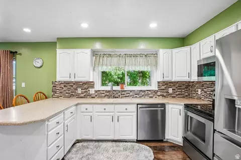 Kitchen - 854 E 1030 N, Orem, UT 84097 photo 3 of 4