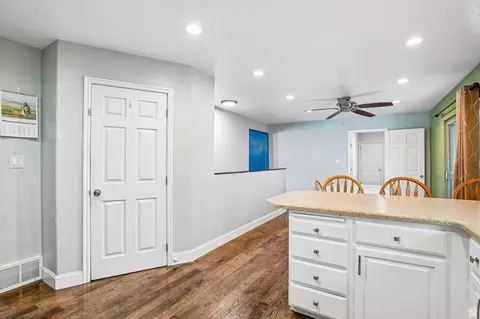 Entry Way - 854 E 1030 N, Orem, UT 84097 photo 1 of 2