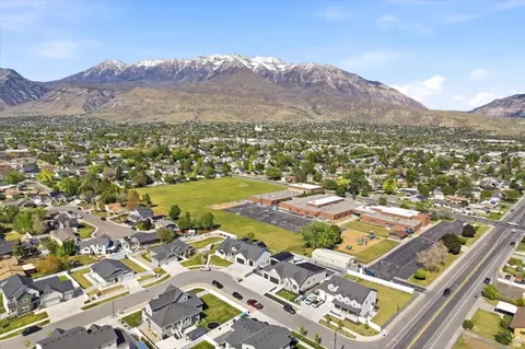 View/Area - 1226 N 900 W, Orem, UT 84057 photo 6 of 7