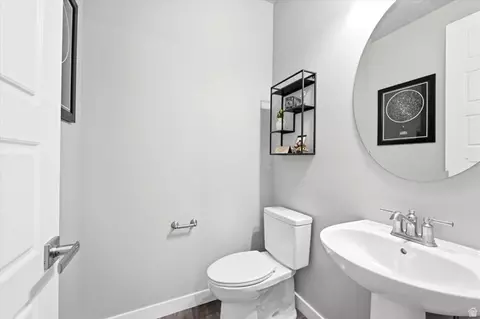 Bath - 1226 N 900 W, Orem, UT 84057 photo 5 of 6