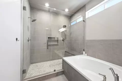Bath - 1226 N 900 W, Orem, UT 84057 photo 3 of 6