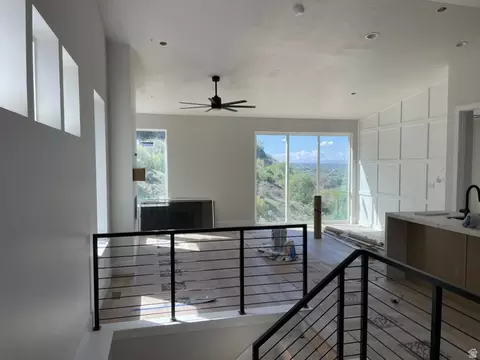 571 S Elena Ln, Ogden, UT 84404 photo 4