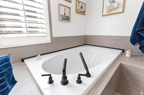 Bath - 578 N 160 E, Mendon, UT 84325 photo 2 of 6