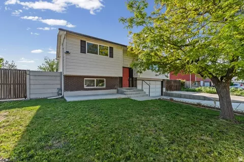 789 N Sir Philip Dr W, Salt Lake City, UT 84116