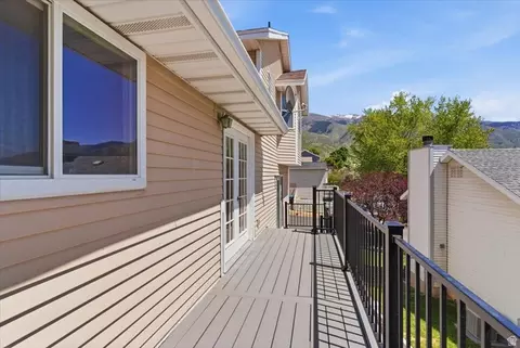 Exterior - 2144 E 3000 N, Layton, UT 84040 photo 6 of 7